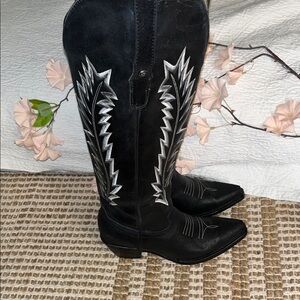 Embroidered Black Heeled Boots